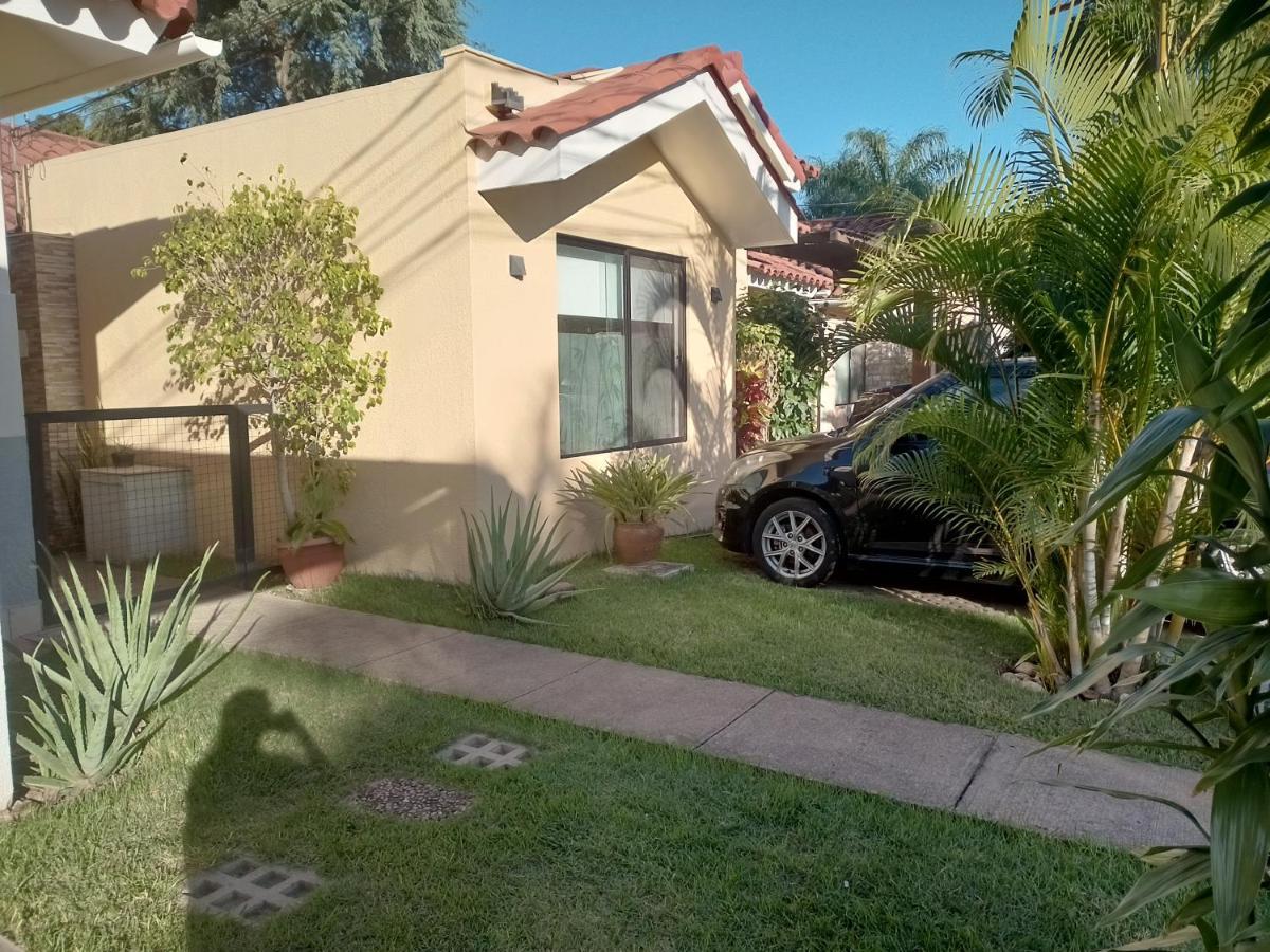 Pequeno Y Acogedor Departamento Con Garaje Y Recibe Pequenos Peluditos Санта-Крус-де-ла-Сьєрра Екстер'єр фото